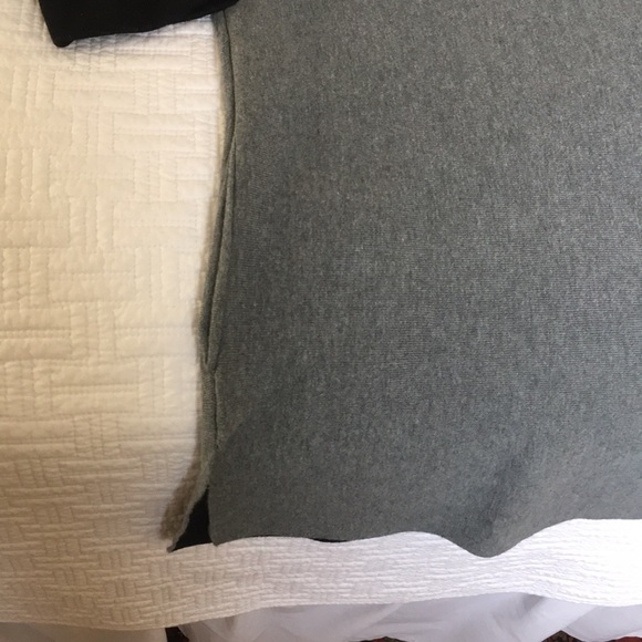 Sweater - Picture 4 of 4